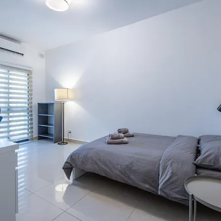 Apartment Spacious And Stylish *