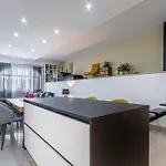 Apartment Spacious And Stylish *