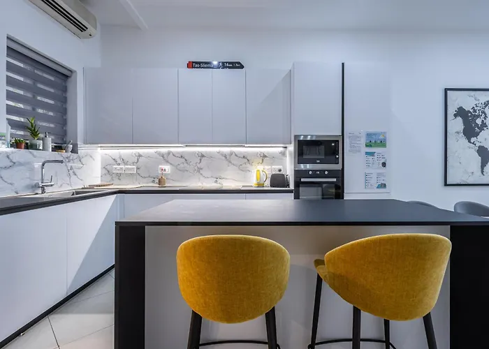 Apartment Spacious And Stylish Saint Julian's